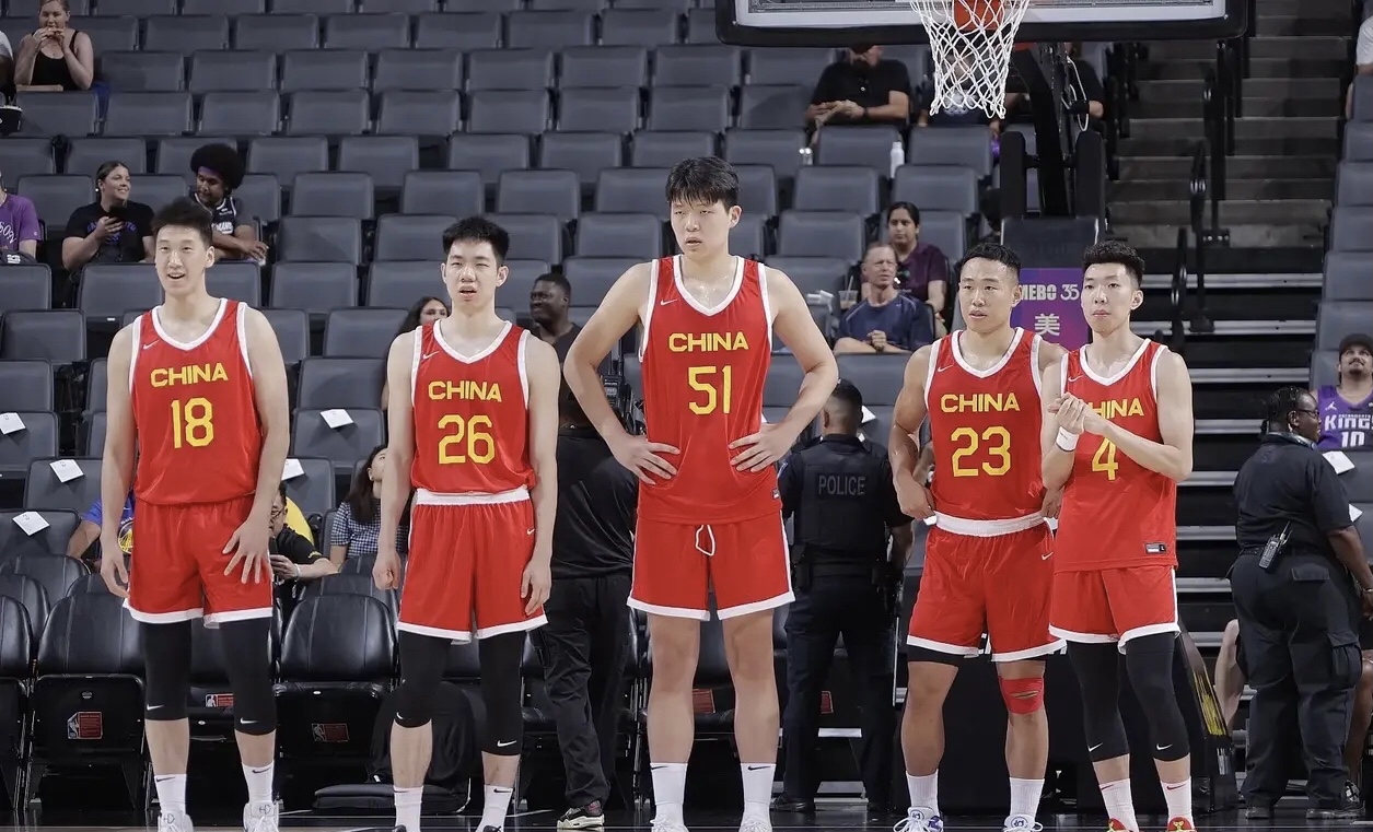 包含B体育官方网址：中国男篮新星崛起，未来可期引关注的词条