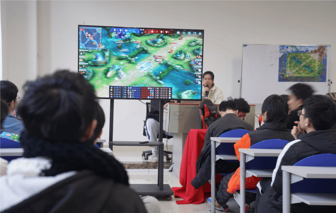 包含B体育:电竞的职业化进程，运动员如何成长？的词条